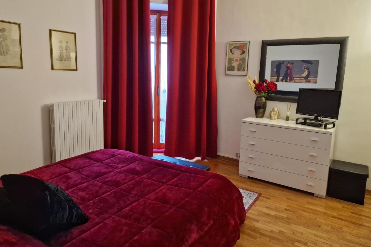 Arezzo Charming Apartment Luaran gambar
