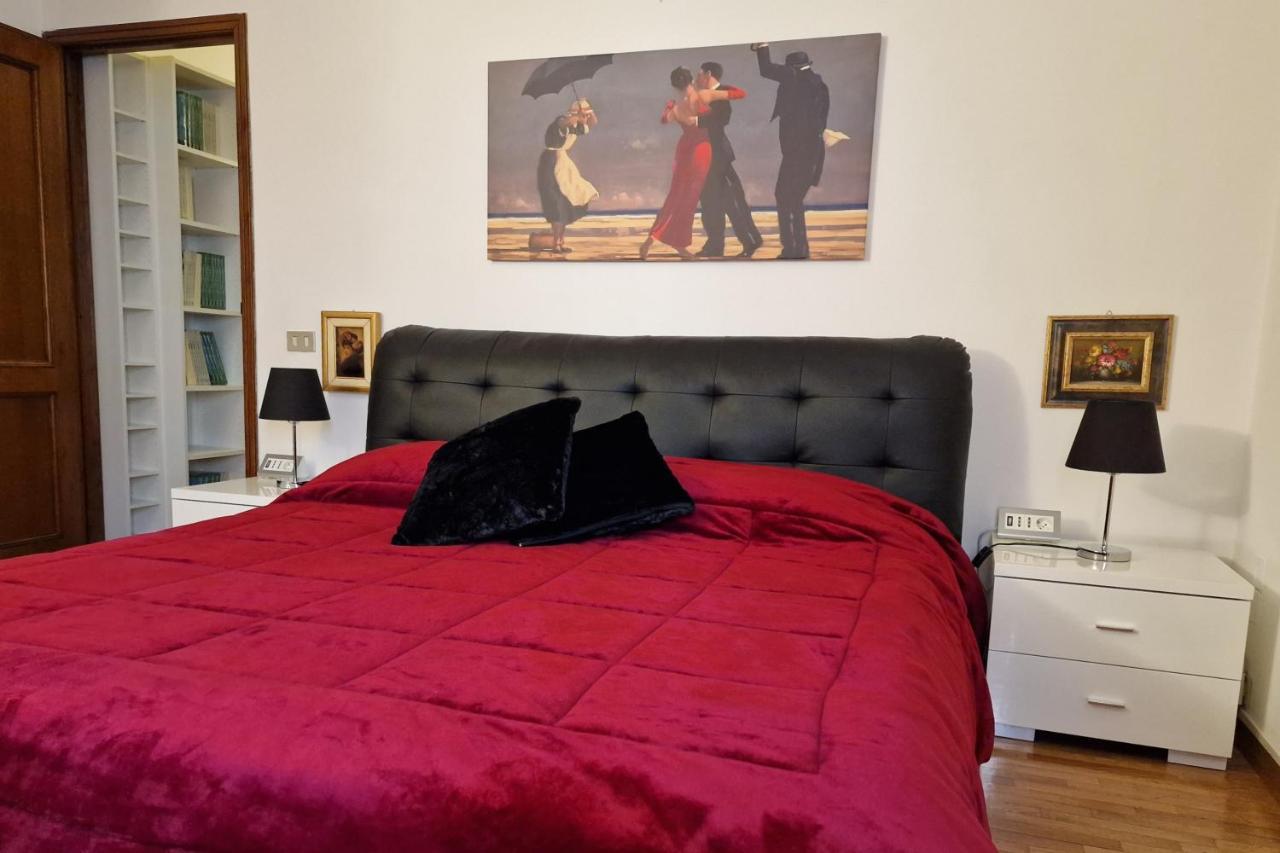 Arezzo Charming Apartment Luaran gambar